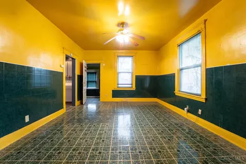 Living - 4610 Simpson Ave, Cincinnati, OH 45227 photo 3 of 7