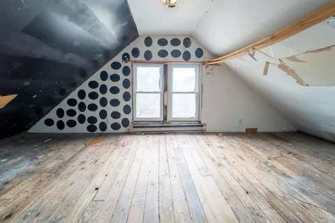 Bedroom - 4610 Simpson Ave, Cincinnati, OH 45227 photo 5 of 7