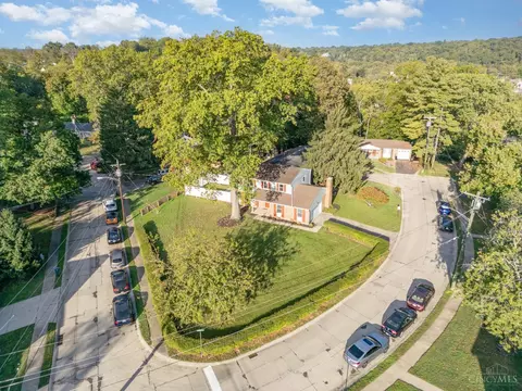 22 Robbie Rd, Milford, OH 45150