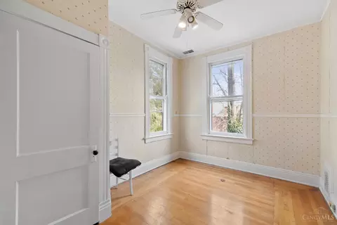 Bedroom - 3315 Morrison Ave, Cincinnati, OH 45220 photo 1 of 8