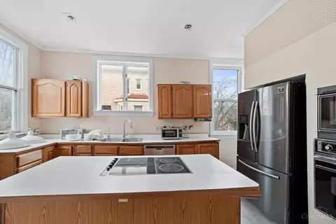 Kitchen - 3315 Morrison Ave, Cincinnati, OH 45220 photo 1 of 3