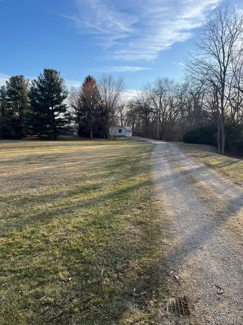 6540 St Rt 350, Martinsville, OH 45146