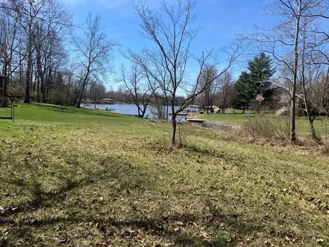 24 Indian Cv, Jackson Twp, OH 45171
