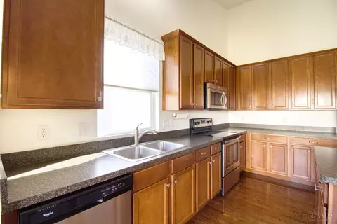Kitchen - 4166 Keller Ct, Cincinnati, OH 45245 photo 1 of 5