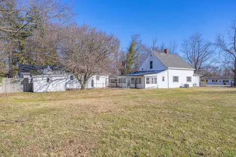 Exterior - 117 Pansy Pike, Blanchester, OH 45107 photo 2 of 3