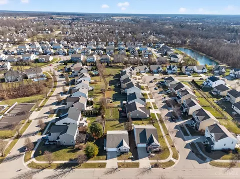 View/Area - 520 Hafton Ct, Maineville, OH 45039 photo 3 of 10