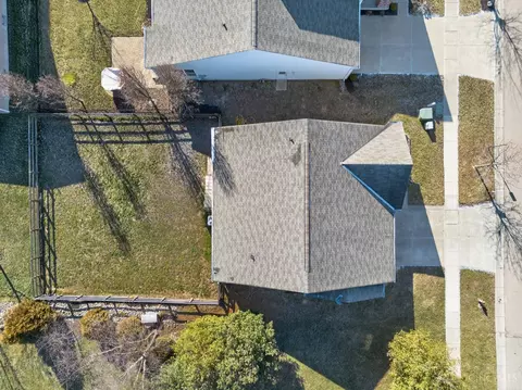 View/Area - 520 Hafton Ct, Maineville, OH 45039 photo 2 of 10
