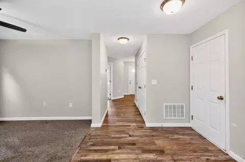 Entry Way - 520 Hafton Ct, Maineville, OH 45039 photo 3 of 4