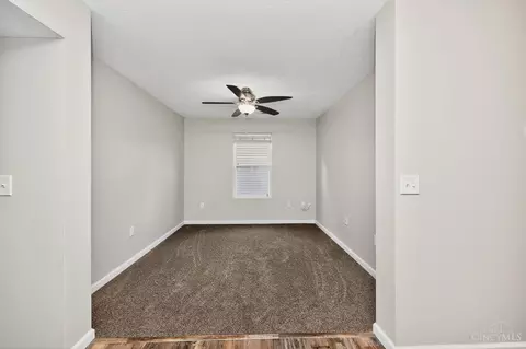 Living - 520 Hafton Ct, Maineville, OH 45039 photo 1 of 7