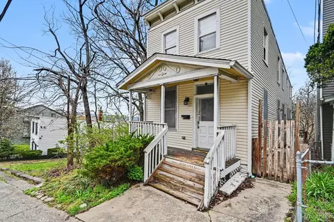 760 Straight St, Cincinnati, OH 45214