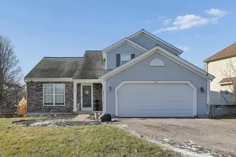471 Lake Front Dr, Lebanon, OH 45036