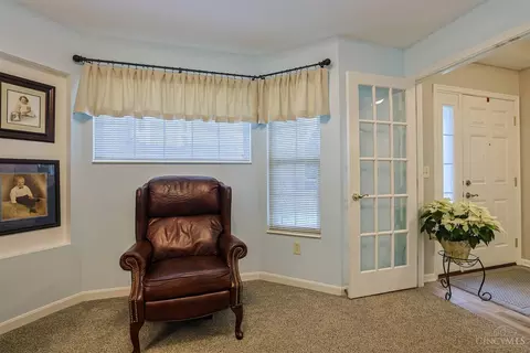 Entry Way - 140 Timepiece Ln, Harrison, OH 45030 photo 4 of 4