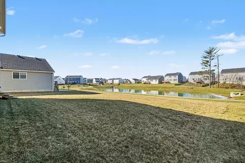 Exterior - 936 Pondside Ln, Morrow, OH 45152 photo 6 of 7