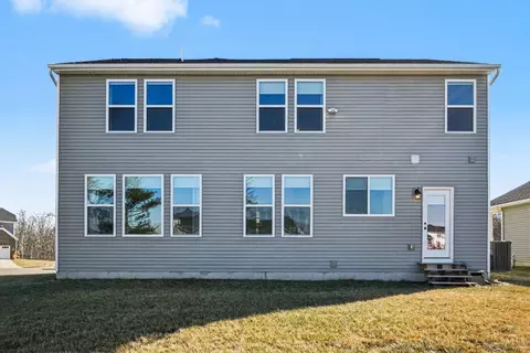 Exterior - 936 Pondside Ln, Morrow, OH 45152 photo 5 of 7