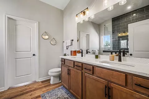 Bath - 936 Pondside Ln, Morrow, OH 45152 photo 1 of 4
