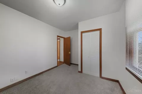 Bedroom - 1461 Kinney Ave, Cincinnati, OH 45231 photo 4 of 6
