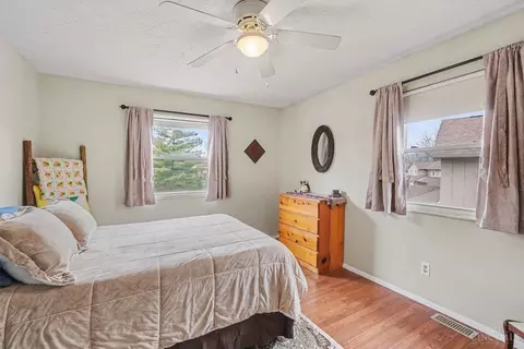 Bedroom - 425 Mcintosh Dr, Cincinnati, OH 45255 photo 1 of 5