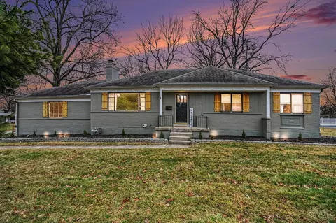 7390 Hosbrook Rd, Madeira, OH 45243