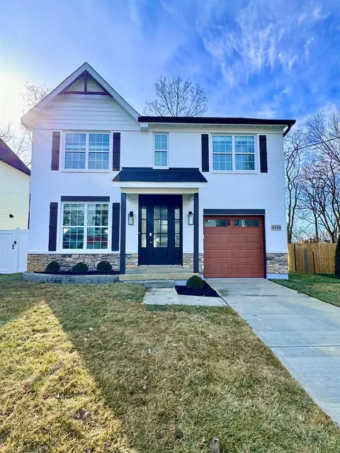 2735 Silverleaf Ave, Cincinnati, OH 45212