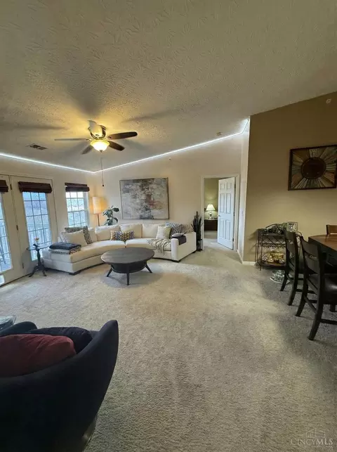 5473 Michelles Oak Ct, Cincinnati, OH 45248 photo 40