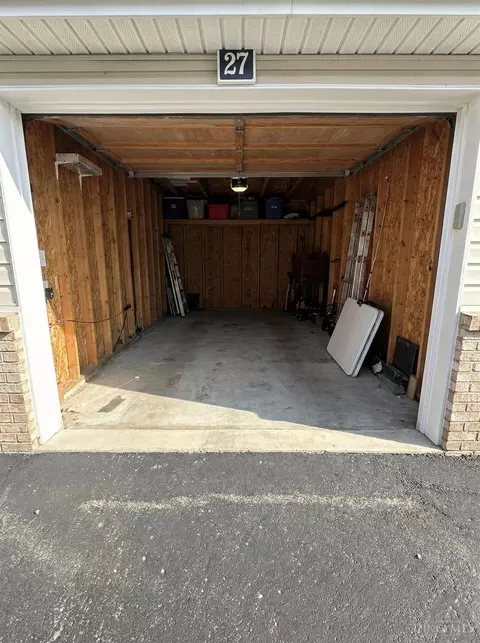 5473 Michelles Oak Ct, Cincinnati, OH 45248 photo 25