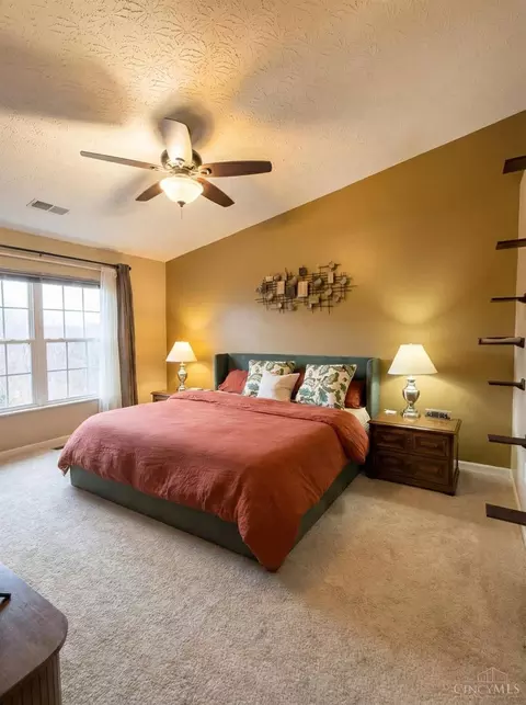 5473 Michelles Oak Ct, Cincinnati, OH 45248 photo 44