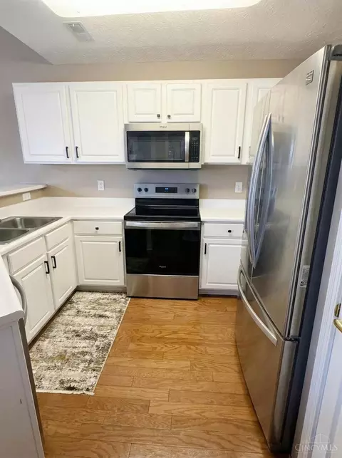 5473 Michelles Oak Ct, Cincinnati, OH 45248 photo 30