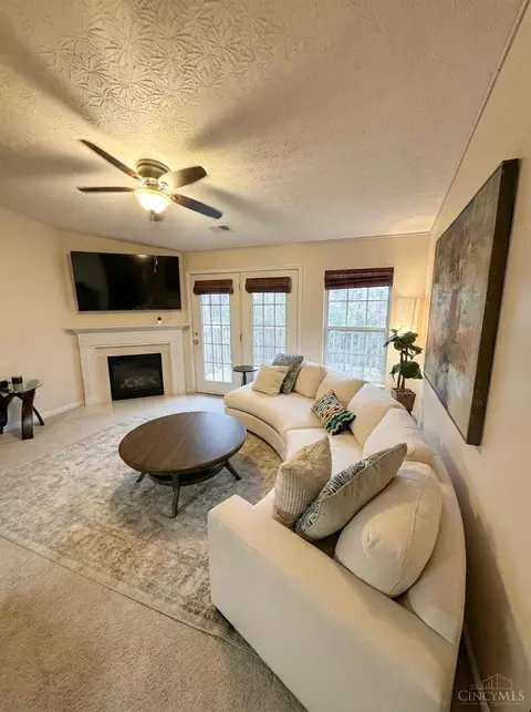 5473 Michelles Oak Ct, Cincinnati, OH 45248 photo 38