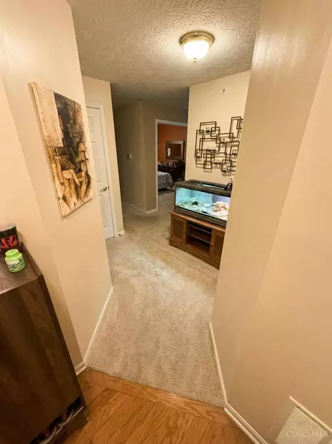 5473 Michelles Oak Ct, Cincinnati, OH 45248 photo 21