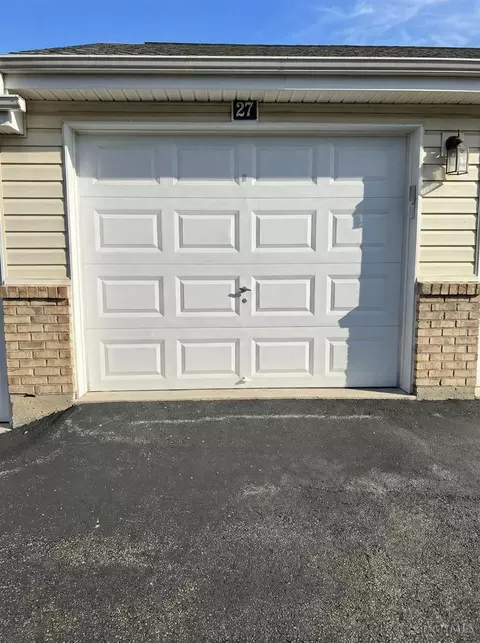 5473 Michelles Oak Ct, Cincinnati, OH 45248 photo 24