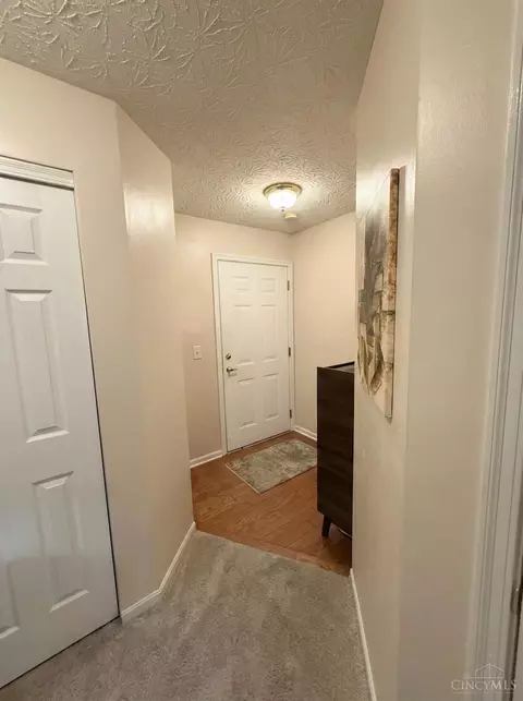 5473 Michelles Oak Ct, Cincinnati, OH 45248 photo 22