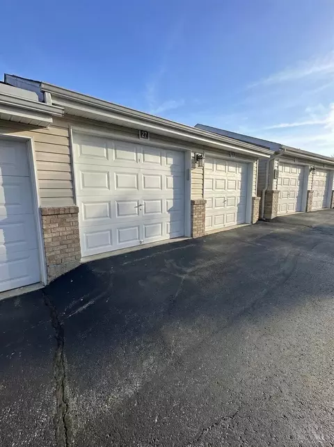 5473 Michelles Oak Ct, Cincinnati, OH 45248 photo 23