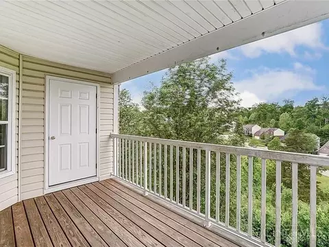 5473 Michelles Oak Ct, Cincinnati, OH 45248 photo 5