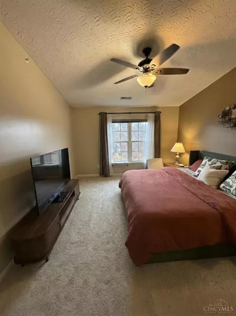 5473 Michelles Oak Ct, Cincinnati, OH 45248 photo 43