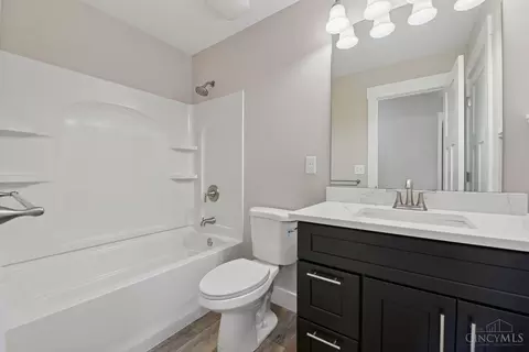 Bath - 1123 Compton Rd, Cincinnati, OH 45231 photo 1 of 6