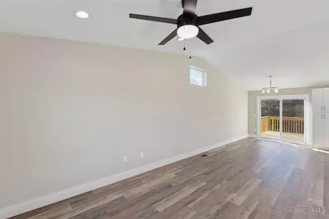 Living - 1123 Compton Rd, Cincinnati, OH 45231 photo 3 of 4
