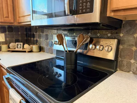 Kitchen - 148 Sylvia Ln, Reading, OH 45215 photo 5 of 5
