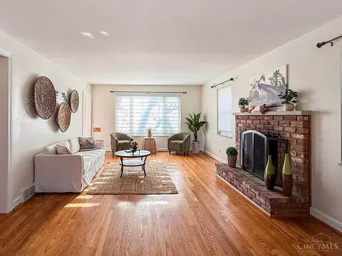 Living - 148 Sylvia Ln, Reading, OH 45215 photo 4 of 7