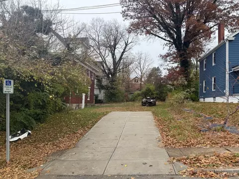 3507 Bevis Ave, Cincinnati, OH 45207
