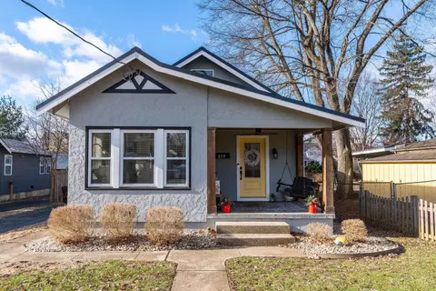 219 Laurel Ave, Milford, OH 45150