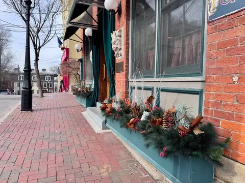 Exterior - 905 Paradrome St, Cincinnati, OH 45202 photo 8 of 9