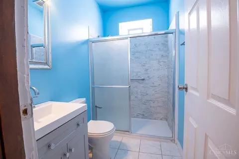 Bath - 3628 Bevis Ave, Cincinnati, OH 45207 photo 2 of 2