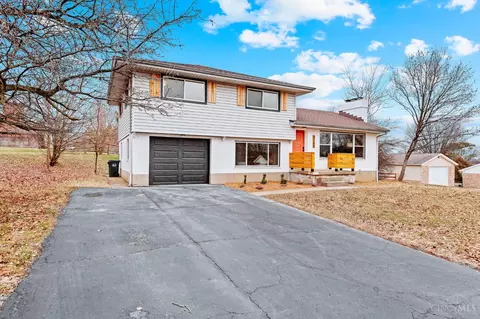 Exterior - 2580 Cranbrook Dr, Cincinnati, OH 45231 photo 2 of 9