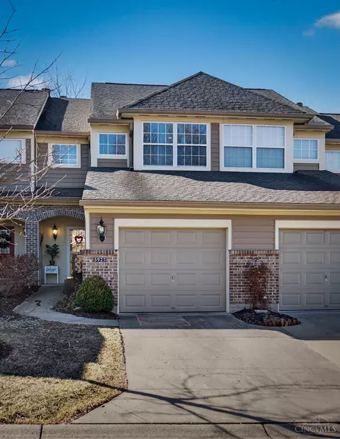 5925 Castlewood Xing, Milford, OH 45150