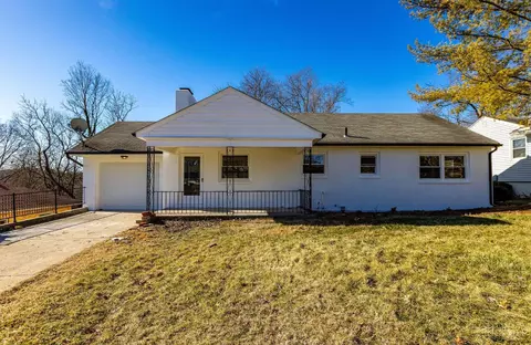 45 Windsor Dr, Hamilton, OH 45013