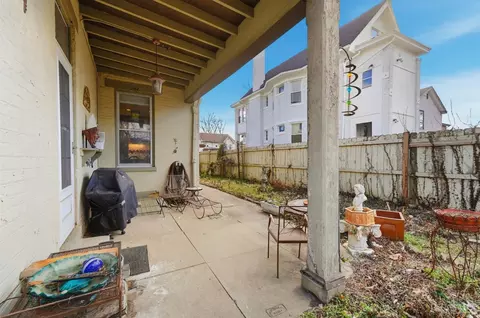 Exterior - 2711 Hackberry St, Cincinnati, OH 45206 photo 9 of 14