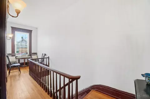 Entry Way - 2711 Hackberry St, Cincinnati, OH 45206 photo 6 of 10