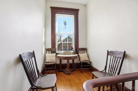 Entry Way - 2711 Hackberry St, Cincinnati, OH 45206 photo 7 of 10