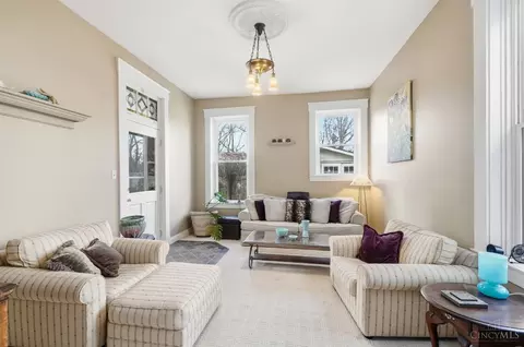 Living - 2711 Hackberry St, Cincinnati, OH 45206 photo 4 of 8