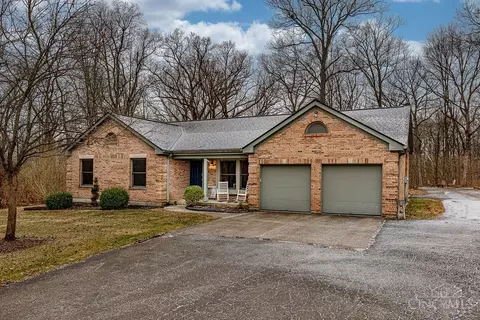 2014 Rebecca Ridge Ln, Hamilton, OH 45013